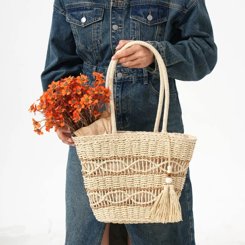 Hollow-Shoulder Straw Tote Bag - مراجعة Tote Bag Beach وسعره